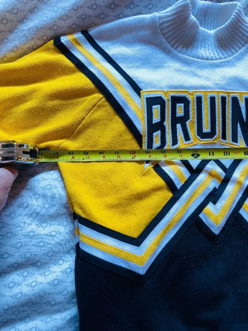 Dehen 1920 Classic Cheer Cheerleader Sweater Large Made In USA UCLA Bruins Gold